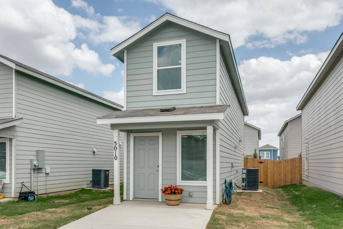 House for rent at 5010 Primrose Ridge, Converse, TX 78109