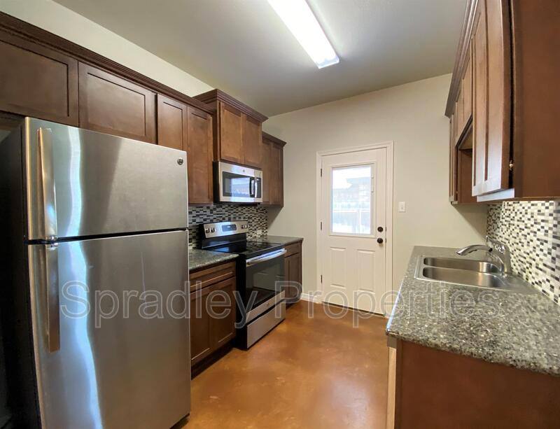 Apartment for rent at 204B Juniper Dr, Troy, TX 76579