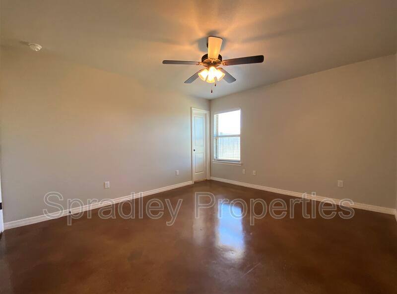 Apartment for rent at 204B Juniper Dr, Troy, TX 76579