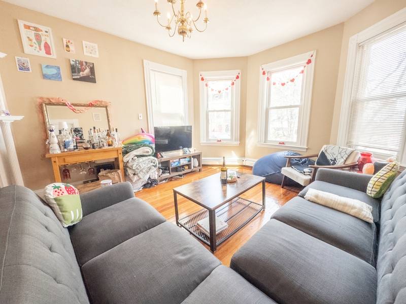 Apartment for rent at 52 Fayette St #1, Cambridge, MA 02139