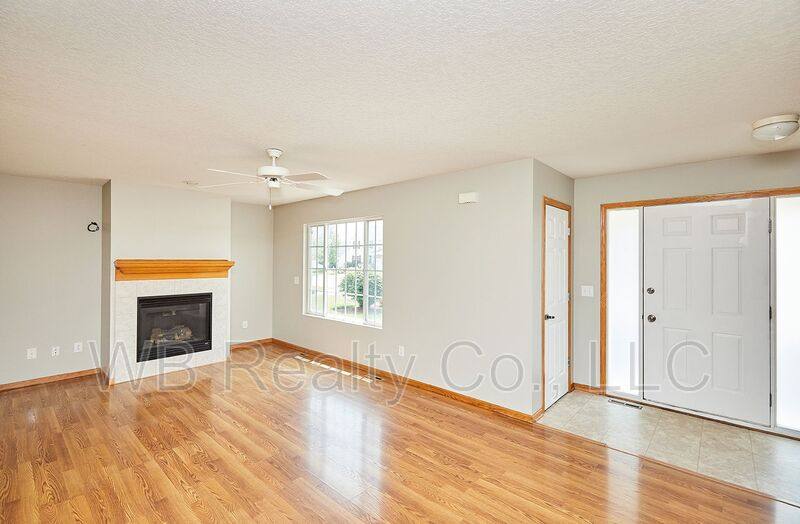 House for rent at 615 SE Prairie Park Lane, Waukee, IA 50263