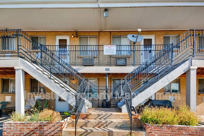 Apartment for rent at 257 E Powers Ave #3, Littleton, CO 80121