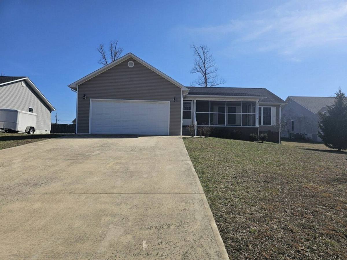 174 Fawn Loop, Crossville, TN 38555