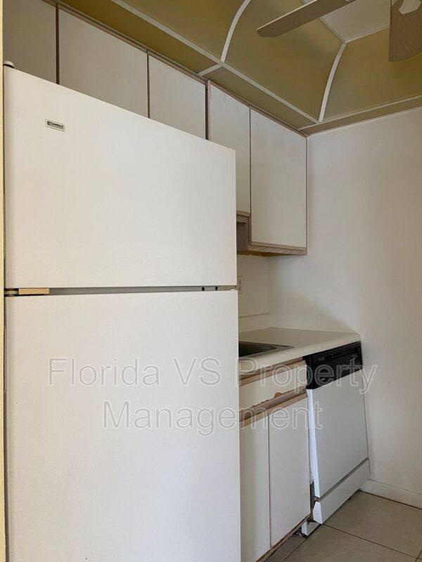 Apartment for rent at 925 W Oak Ridge Rd #C, Orlando, FL 32809