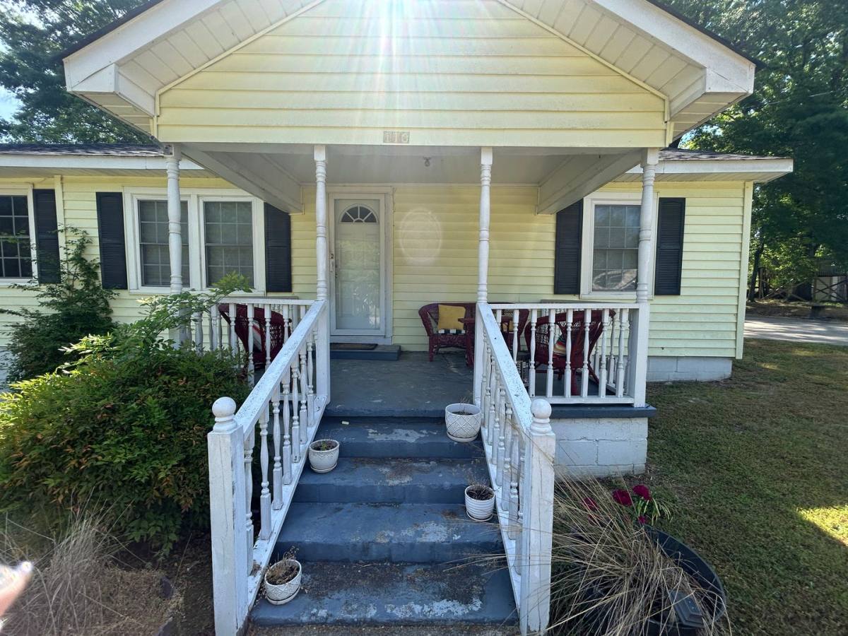 House for rent at 110 Martin St, Lincolnton, GA 30817
