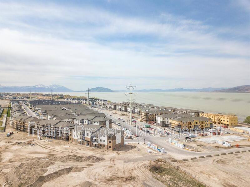 Condo for rent at 772 N 260 W, Orem, UT 84057