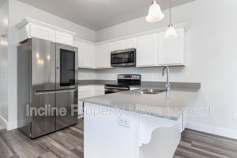 Condo for rent at 772 N 260 W, Orem, UT 84057