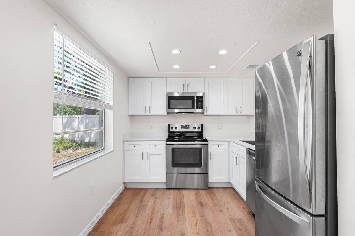 Apartment for rent at 2865 51st St S, Saint Petersburg, FL 33707