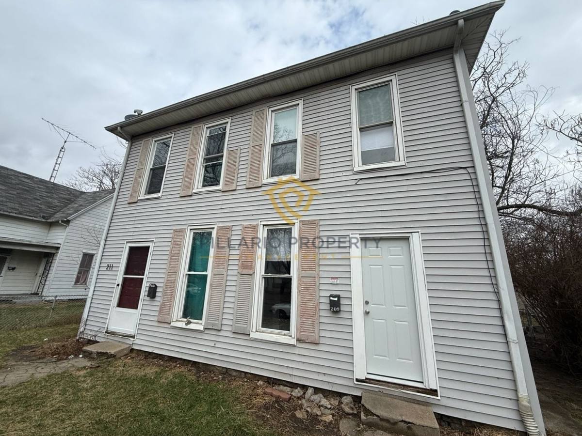 Apartment for rent at 209-211 N 16th St, Richmond, IN 47374
