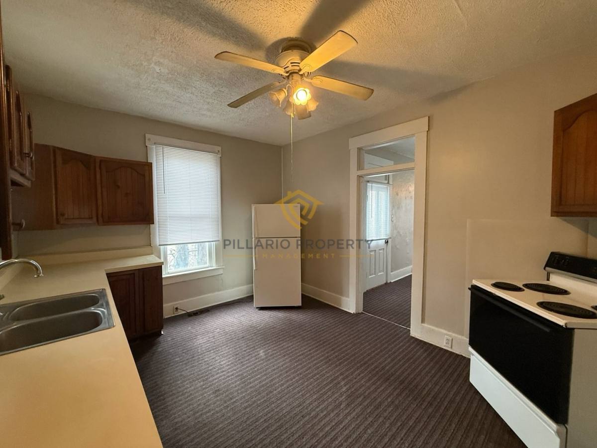 Apartment for rent at 209-211 N 16th St, Richmond, IN 47374