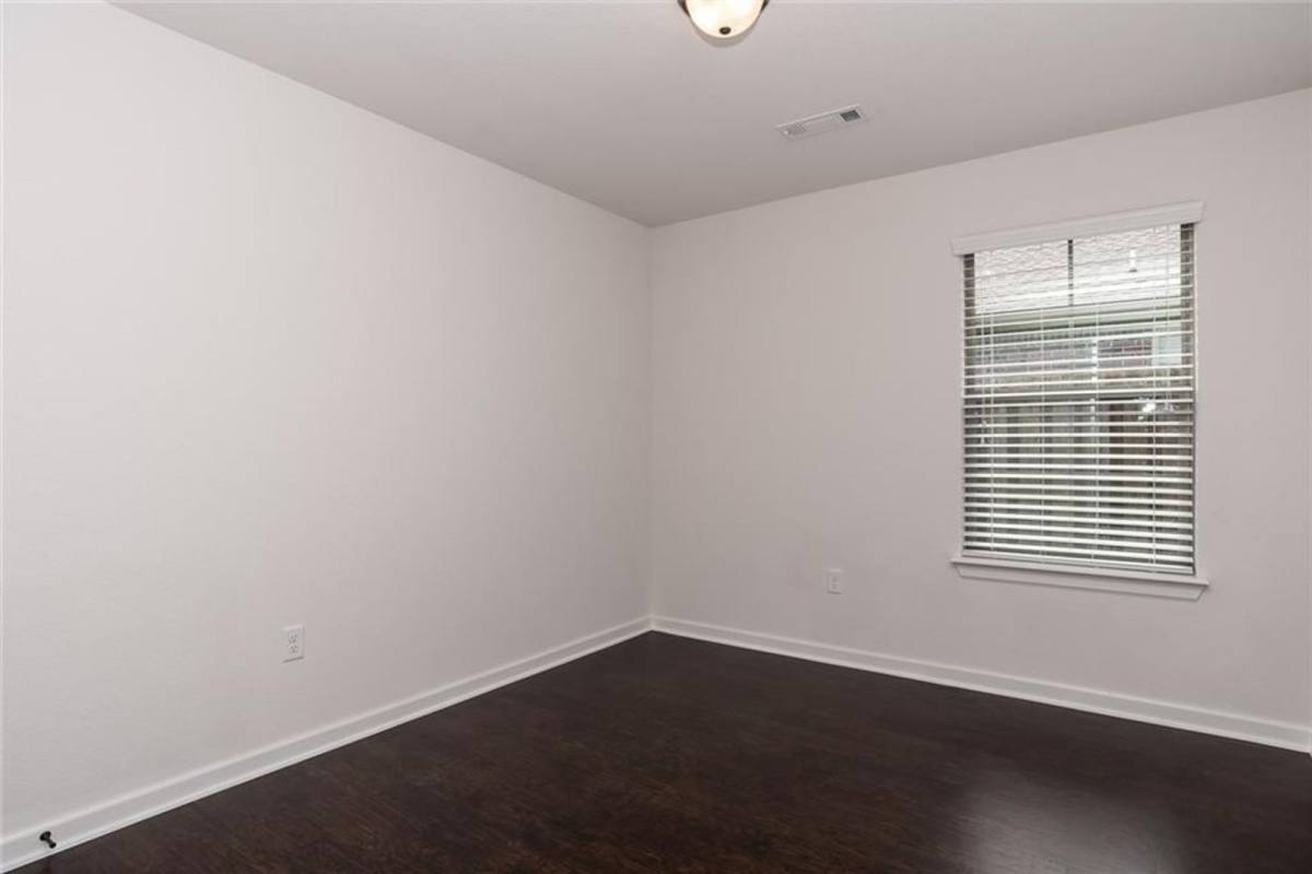 House for rent at 105 N Lion Dr, Gravette, AR 72736