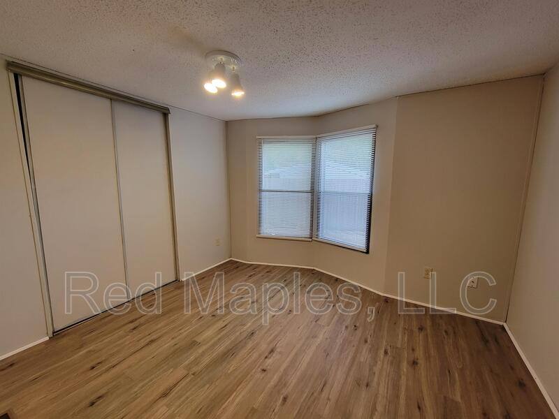 House for rent at 832 Briny Lane, Fenton, MO 63026