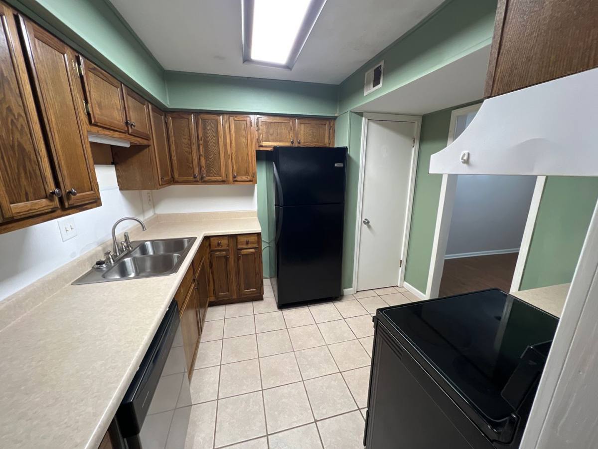 Townhouse for rent at 540 Oak Meadow Lane, Auburn, AL 36830