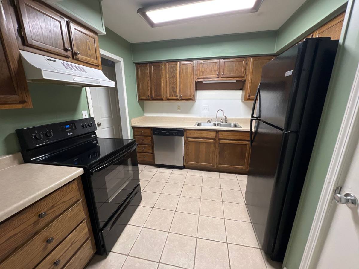 Townhouse for rent at 540 Oak Meadow Lane, Auburn, AL 36830