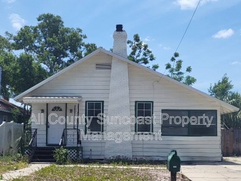 House for rent at 905 Lotus Path, Clearwater, FL 33756