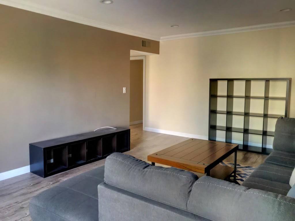 Condo for rent at 18307 Burbank Blvd, Tarzana, CA 91356