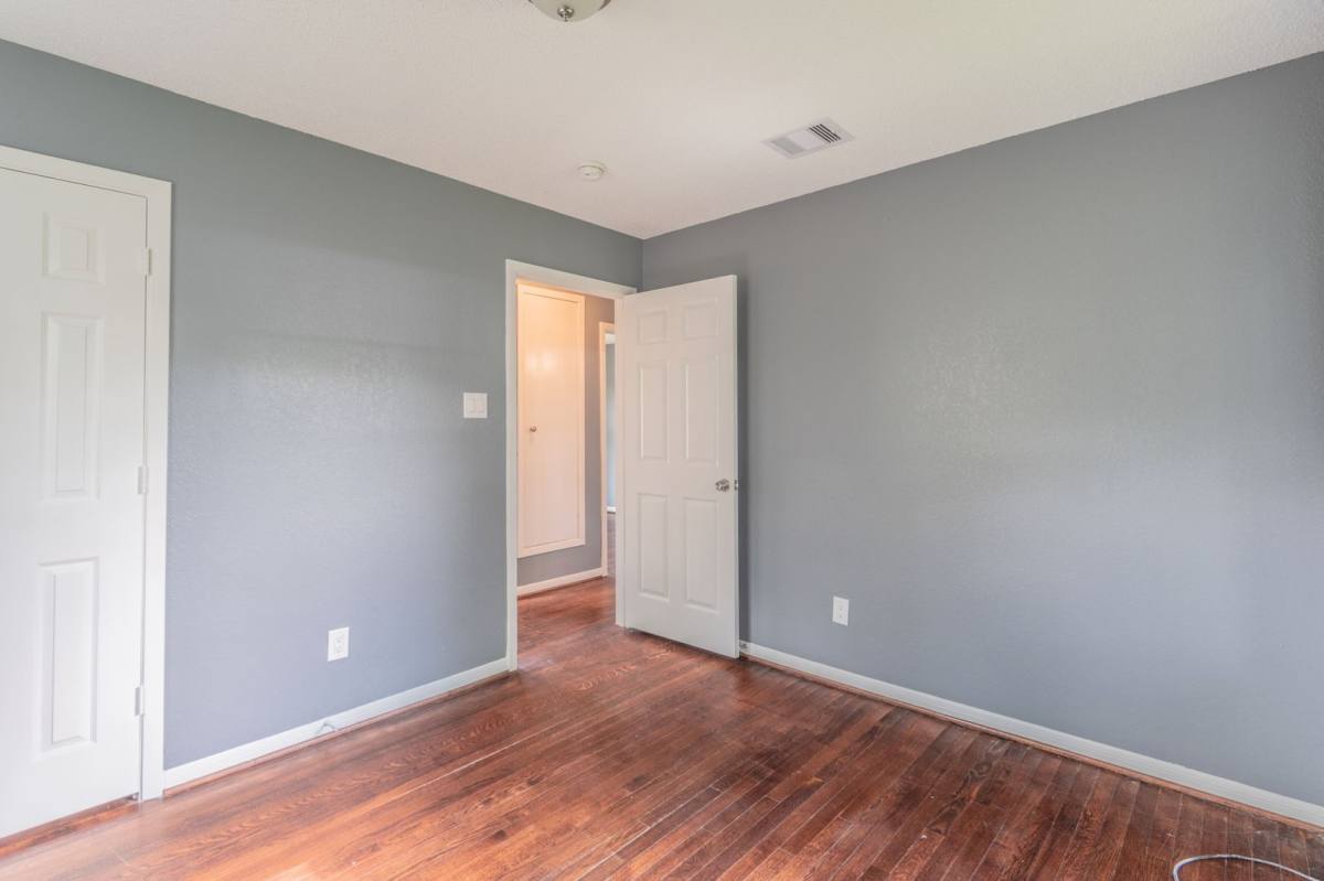 House for rent at 5407 Thrush Dr, Houston, TX 77033