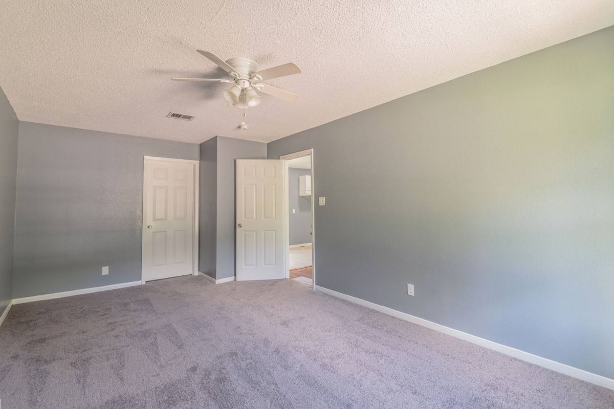 House for rent at 5407 Thrush Dr, Houston, TX 77033