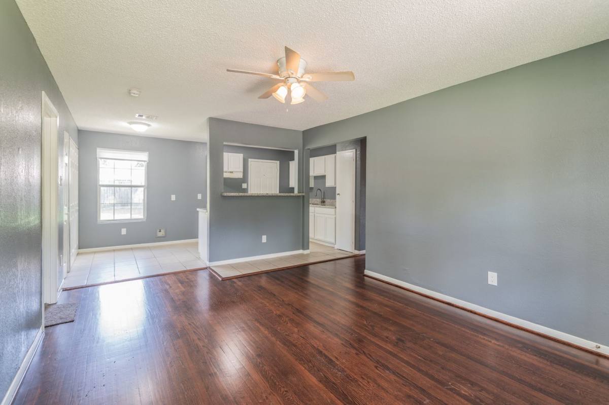 House for rent at 5407 Thrush Dr, Houston, TX 77033