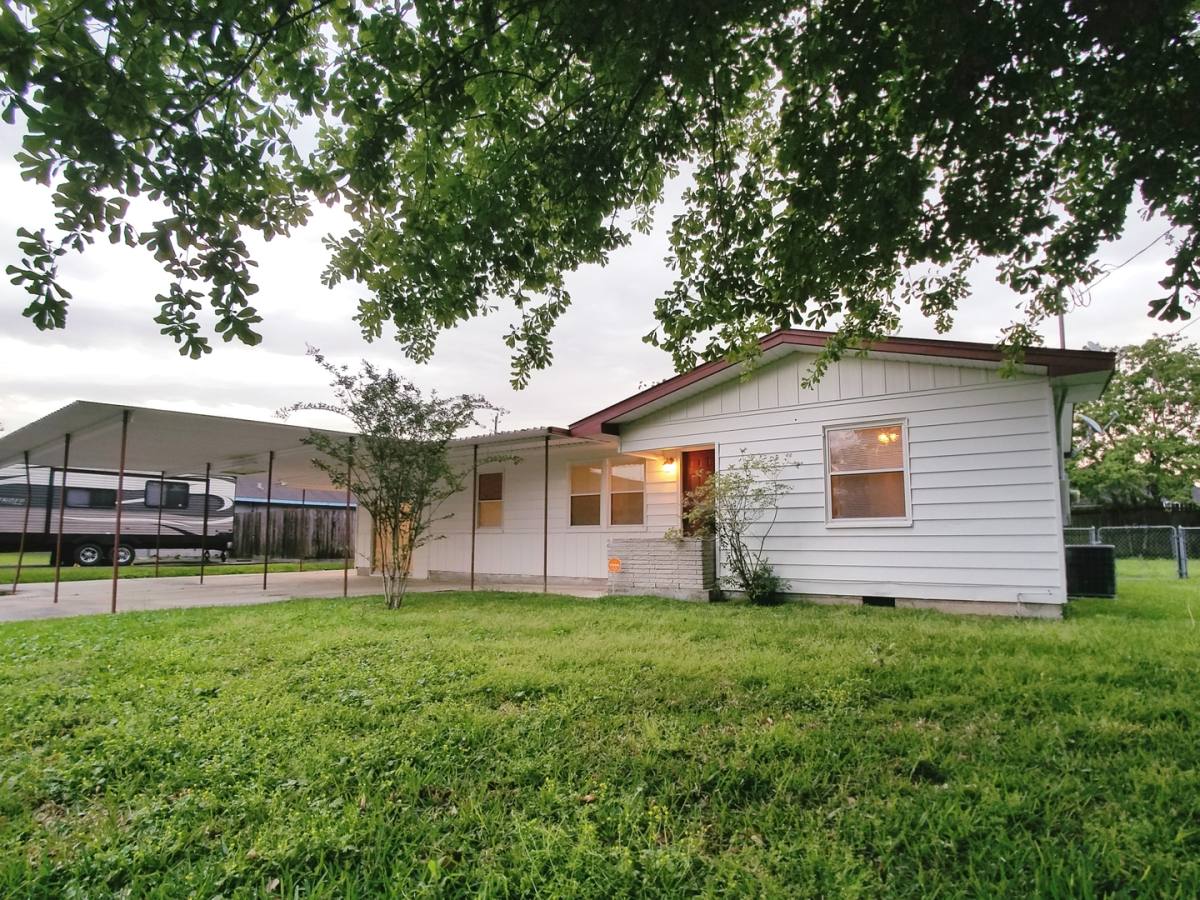 House for rent at 3310 Marvin Rd, Baytown, TX 77521