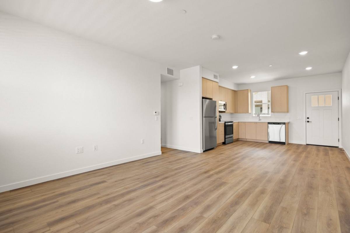 Apartment for rent at 68 & 86 Kellogg St, Ventura, CA 93001