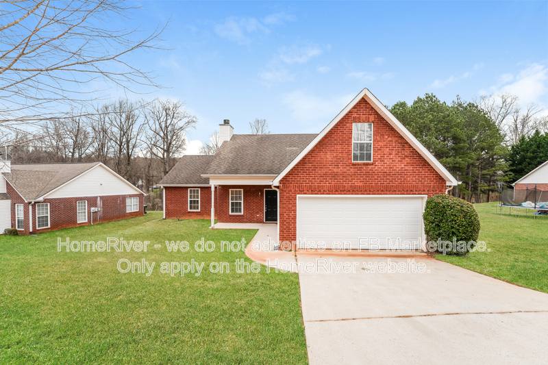 House for rent at 11084 Knotty Pine Place, Hampton, GA 30228