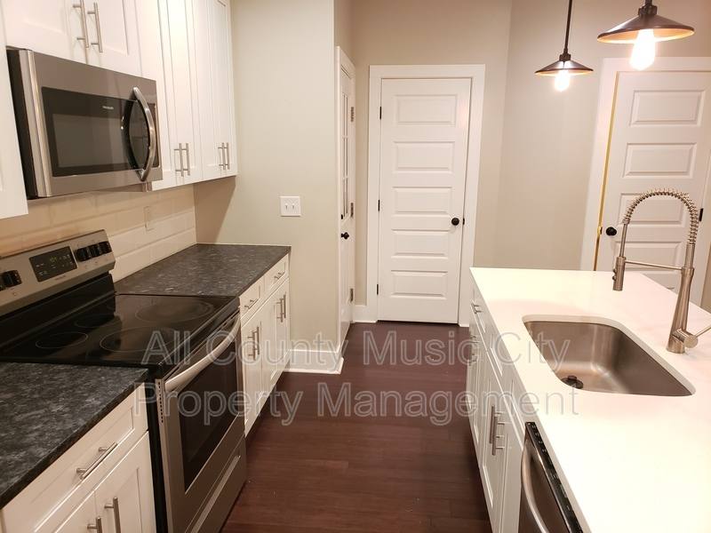 House for rent at 4064 Cedar Circle, Nashville, TN 37218