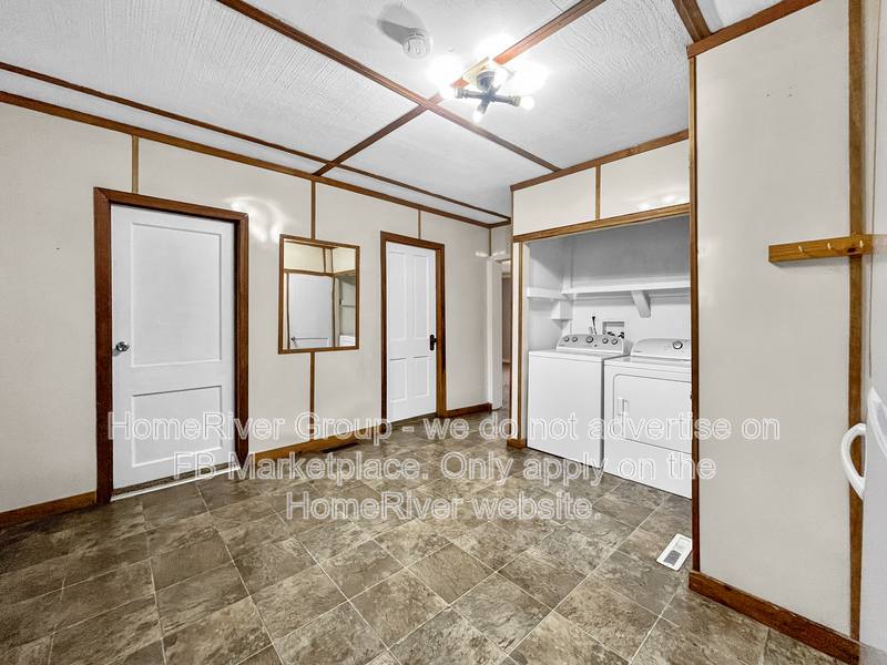 House for rent at 2304 Walnut St, Higginsville, MO 64037