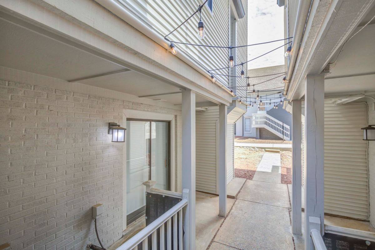 Apartment for rent at 5816 Westpark Dr, Charlotte, NC 28217