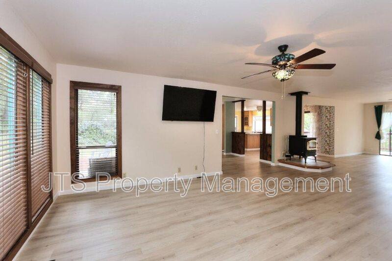 House for rent at 2812 Centennial Court, Placerville, CA 95667