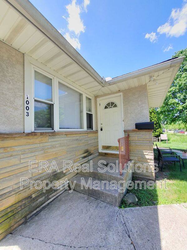 Apartment for rent at 1003 E 21st Ave, Columbus, OH 43211