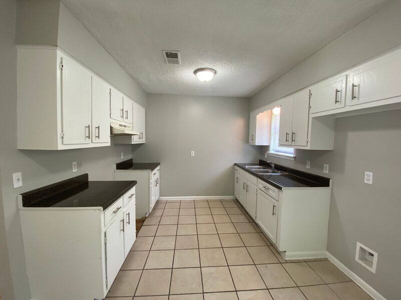 House for rent at 5168 Corkwood Dr, Memphis, TN 38127