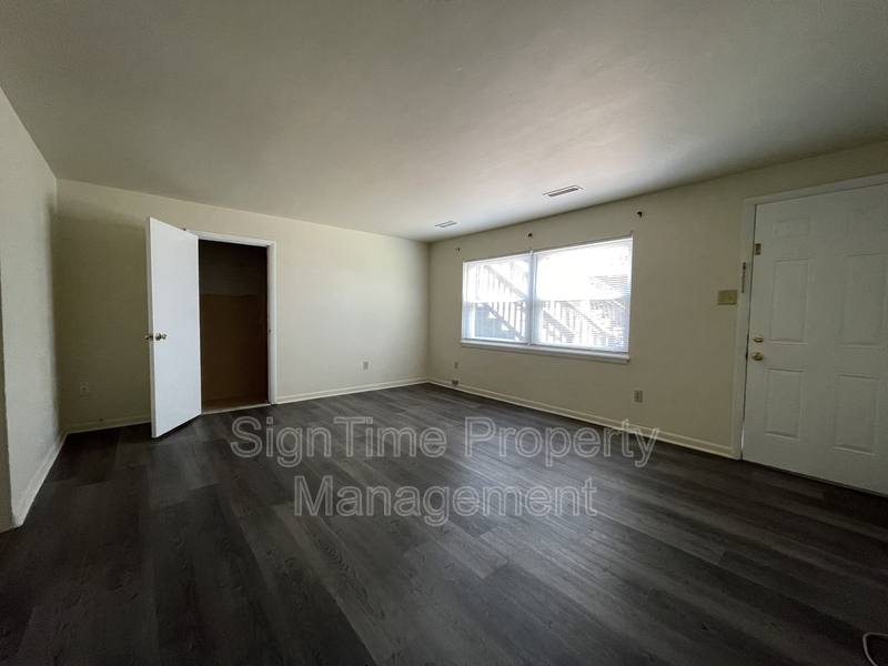 Apartment for rent at 310 Key Ave #B, Hagerstown, MD 21740
