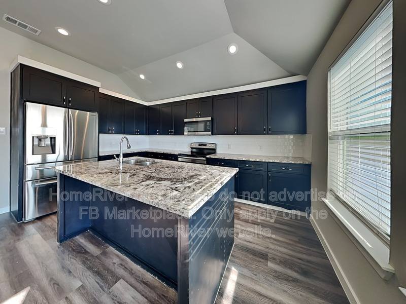 House for rent at 2842 Pall Mall Ave, Dallas, TX 75241