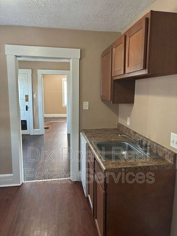 Apartment for rent at 1002 Auburn St #2, Middletown, OH 45042