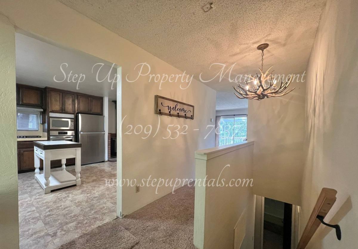 House for rent at 24030 Pine Lake Dr, Twain Harte, CA 95383