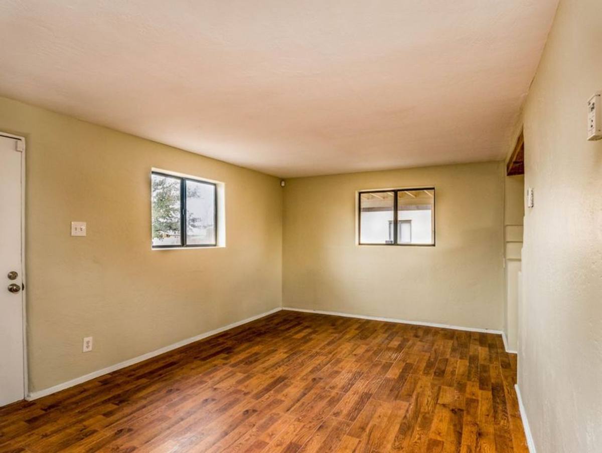 House for rent at 2838 Aliso Dr NE, Albuquerque, NM 87110