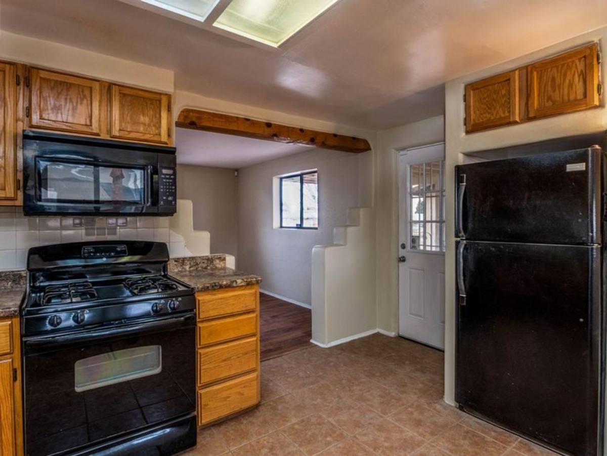 House for rent at 2838 Aliso Dr NE, Albuquerque, NM 87110