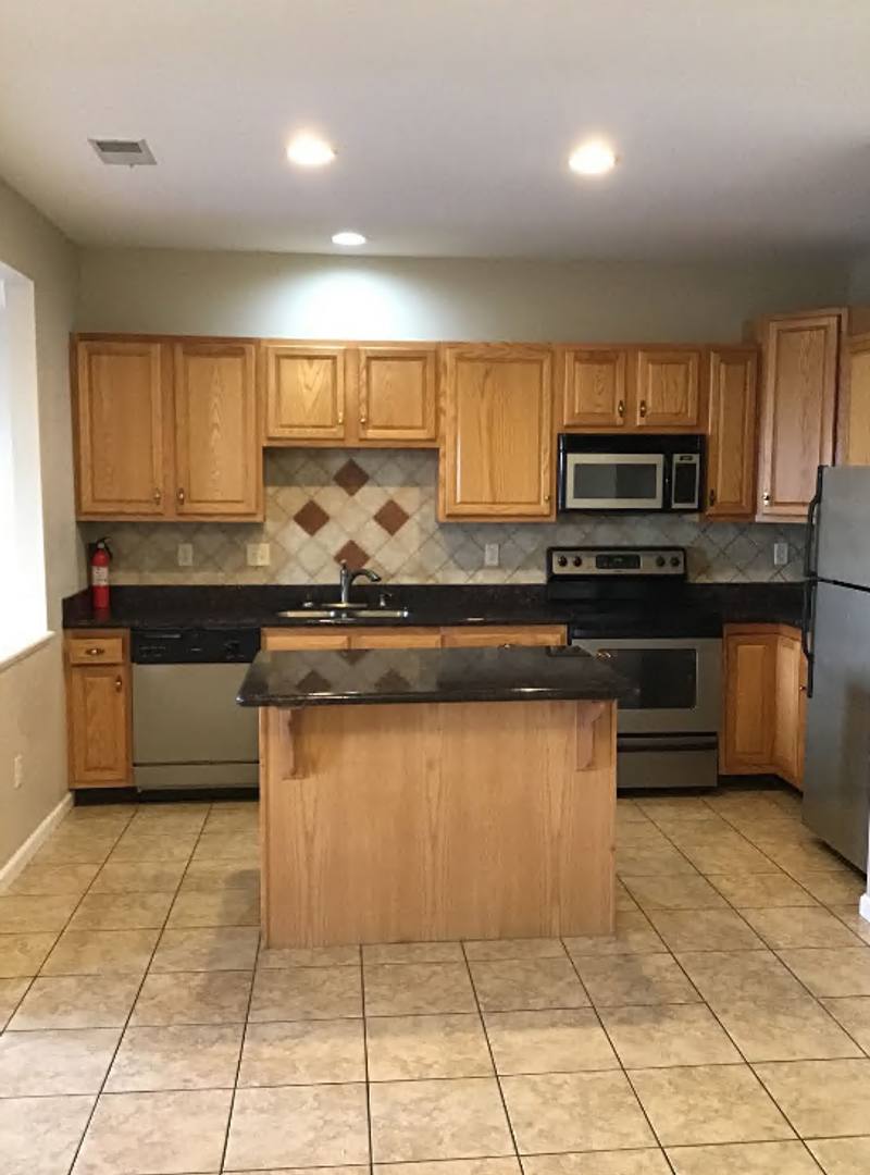 Townhouse for rent at 228 Meriweather Dr, Chambersburg, PA 17201