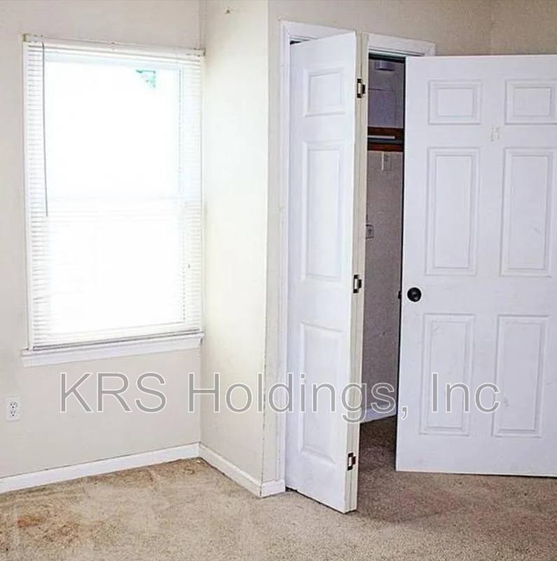 House for rent at 1130 Commerce Ave, Chesapeake, VA 23324