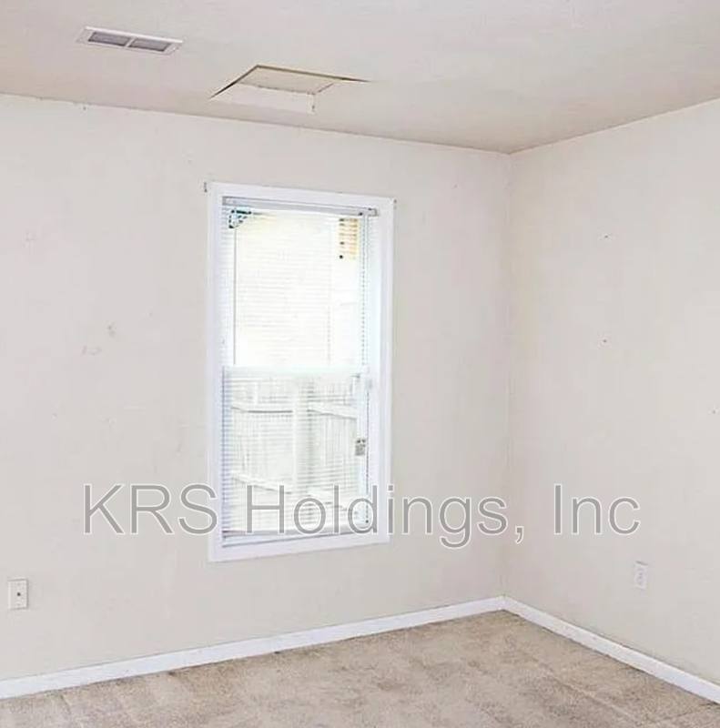 House for rent at 1130 Commerce Ave, Chesapeake, VA 23324