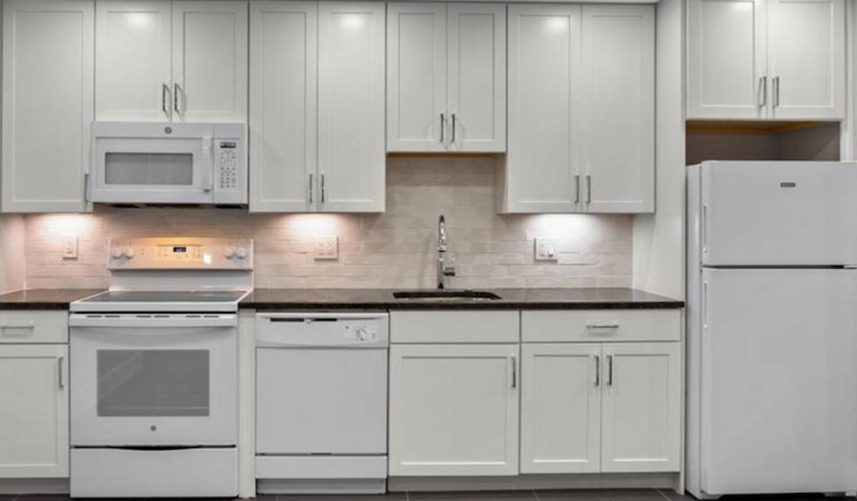 Apartment for rent at 711 18th St NE, Washington, DC 20002
