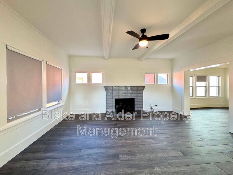 House for rent at 3556 NE Sandy Blvd, Portland, OR 97232