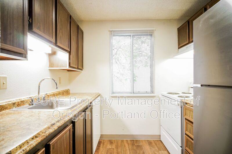 Apartment for rent at 14128 NE Sandy Blvd #C-10, Portland, OR 97230