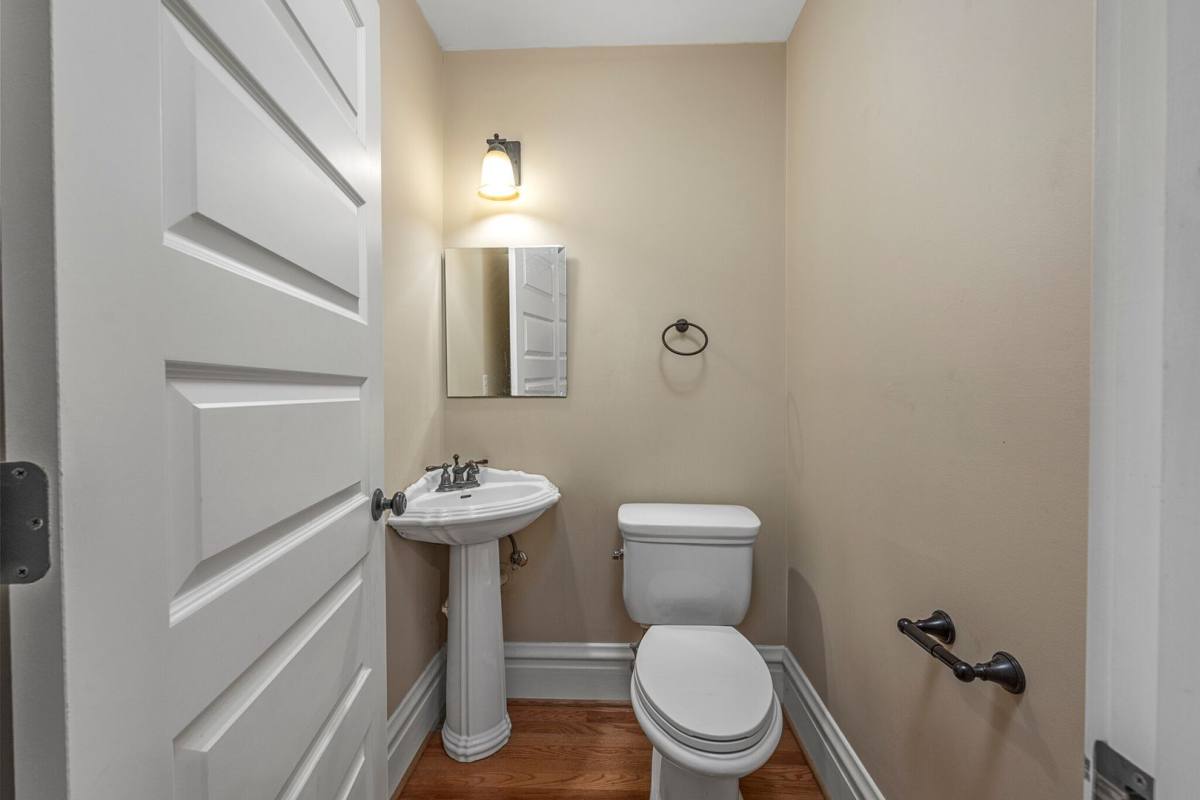 Apartment for rent at 6409 Enright, Saint Louis, MO 63130