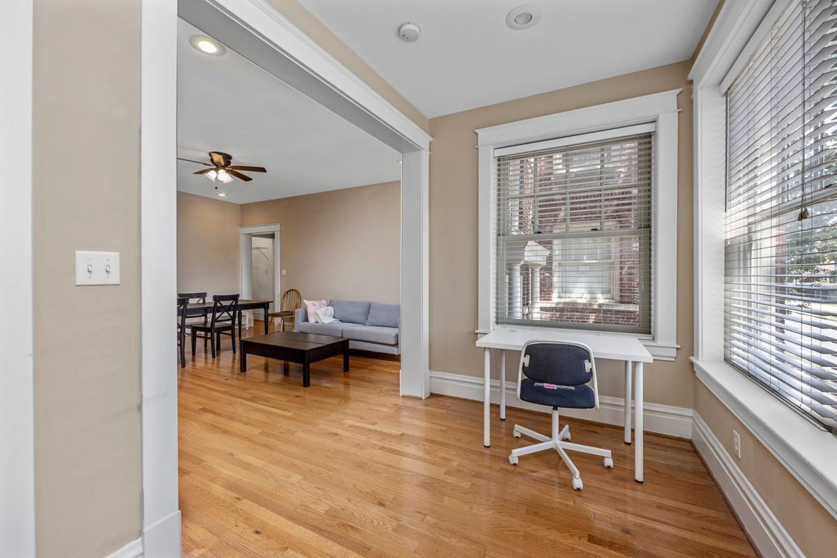Apartment for rent at 6409 Enright, Saint Louis, MO 63130