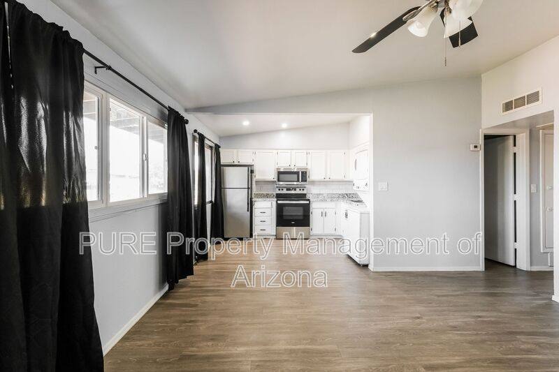 Apartment for rent at 2101 W Heatherbrae #30, Phoenix, AZ 85015