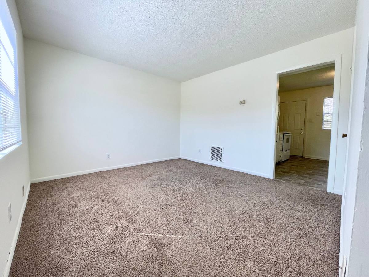 Townhouse for rent at 1807 Sherwood St, Greensboro, NC 27403
