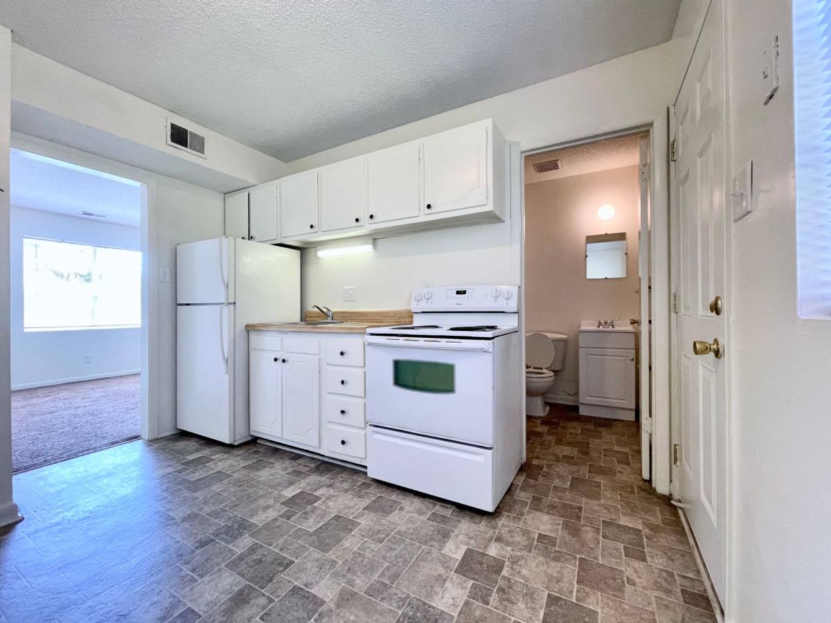 Townhouse for rent at 1807 Sherwood St, Greensboro, NC 27403