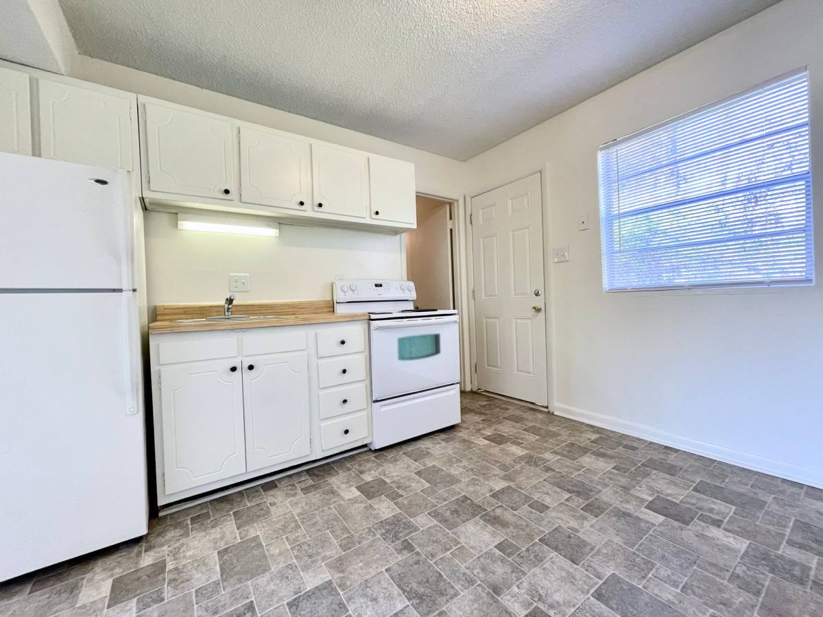 Townhouse for rent at 1807 Sherwood St, Greensboro, NC 27403